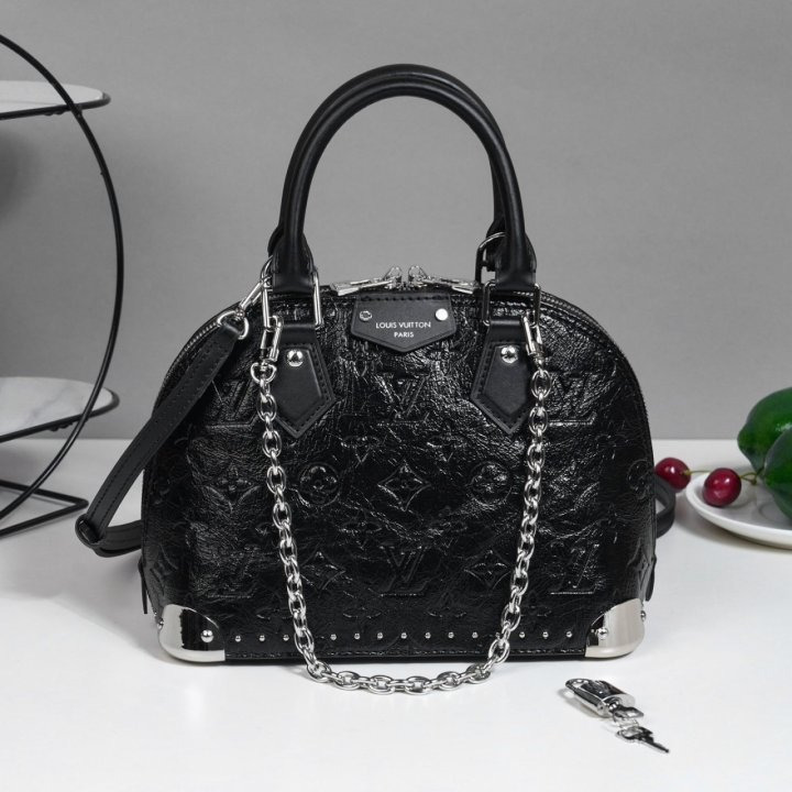 LV 루이비통 알마 