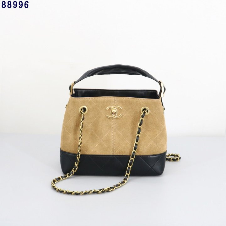 CN 샤넬 2024/25 공방 스웨이드 스몰 쇼핑백