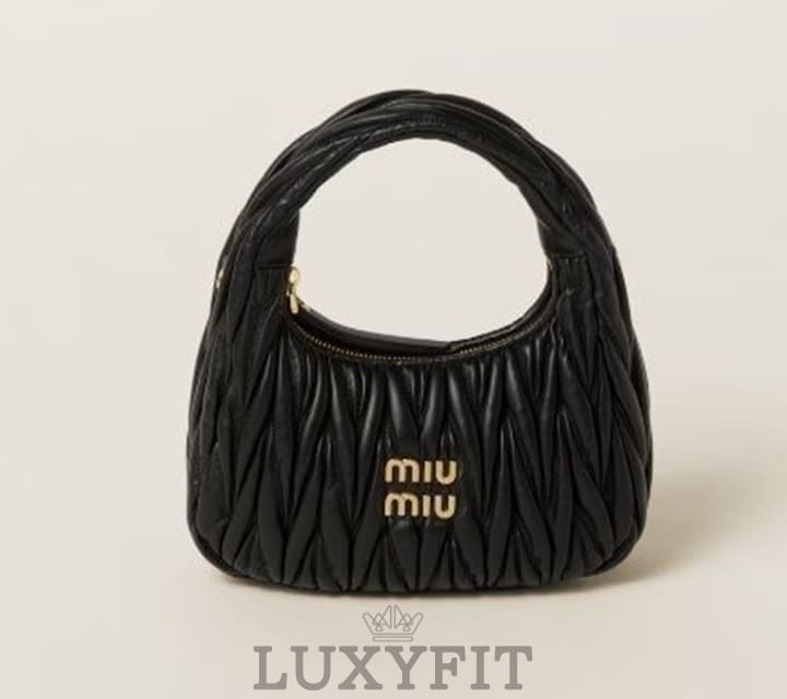 MU  미우미우 완더 마테라쎄 나파 가죽 호보 백