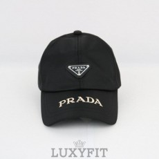 PD 프라다 자수로고 볼캡 모자