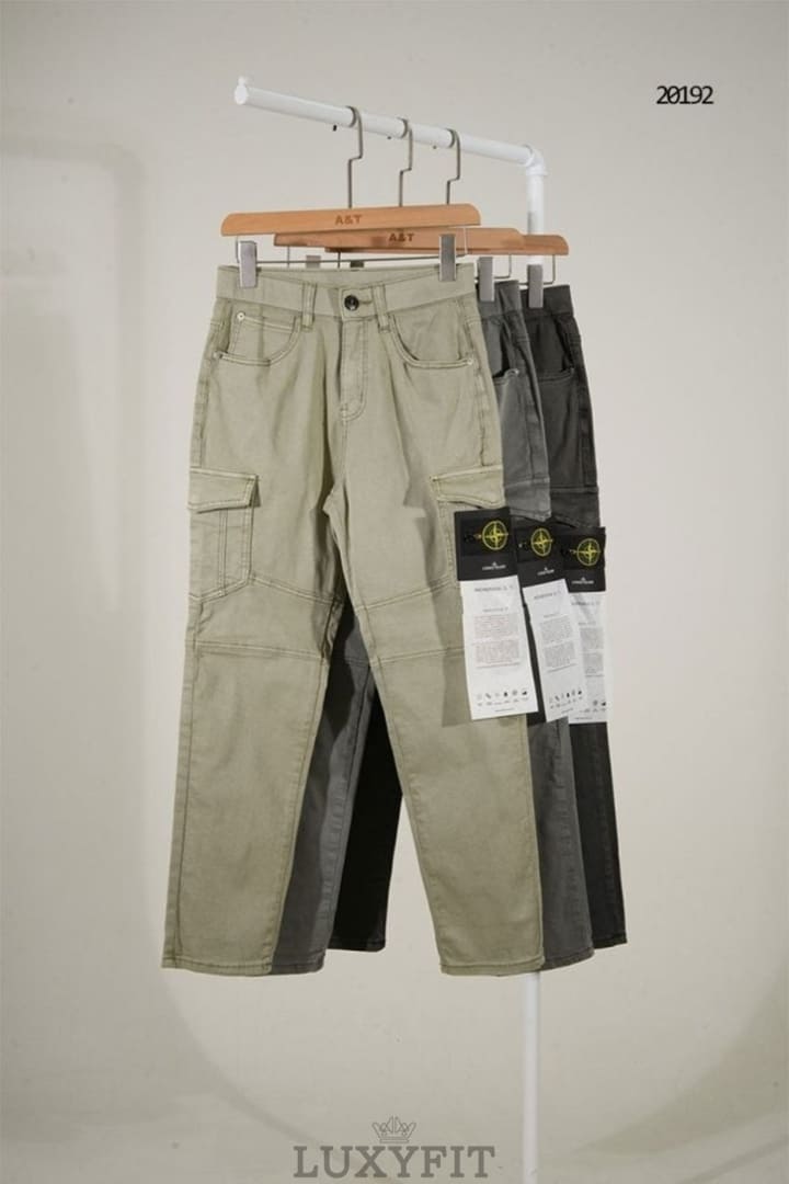 ST 스톤 아일랜드 와펜 패치 레귤러핏 카고 팬츠