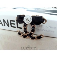 CN 샤넬 까멜 레더 브로치