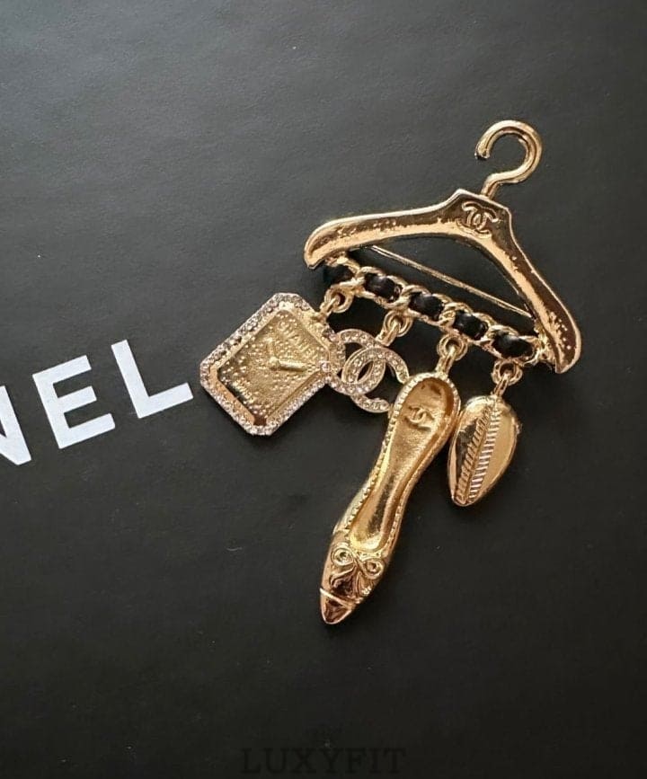 CN 샤넬 멀티헹거 브로치