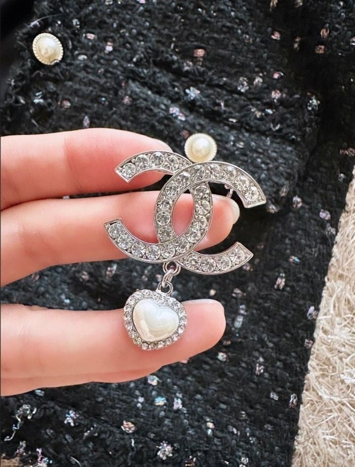 CN 샤넬 스트라스 브로치