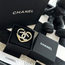 CN 샤넬 신상 하트 브로치