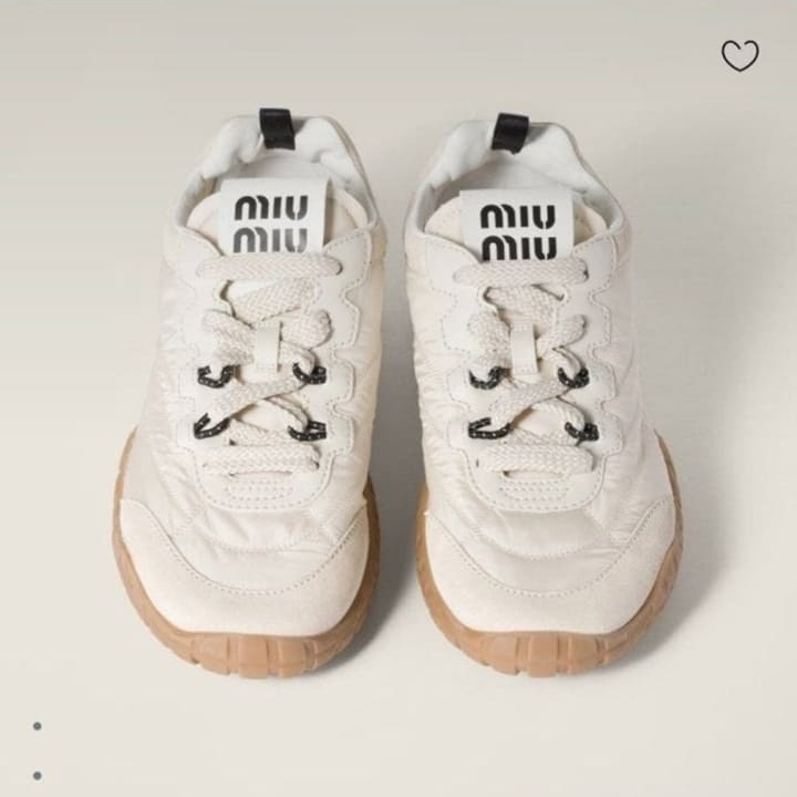 MU 미우미우 타이어 스웨이드