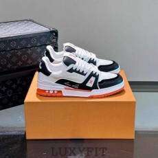 LV 루이뷔통 트레이너 스니커즈