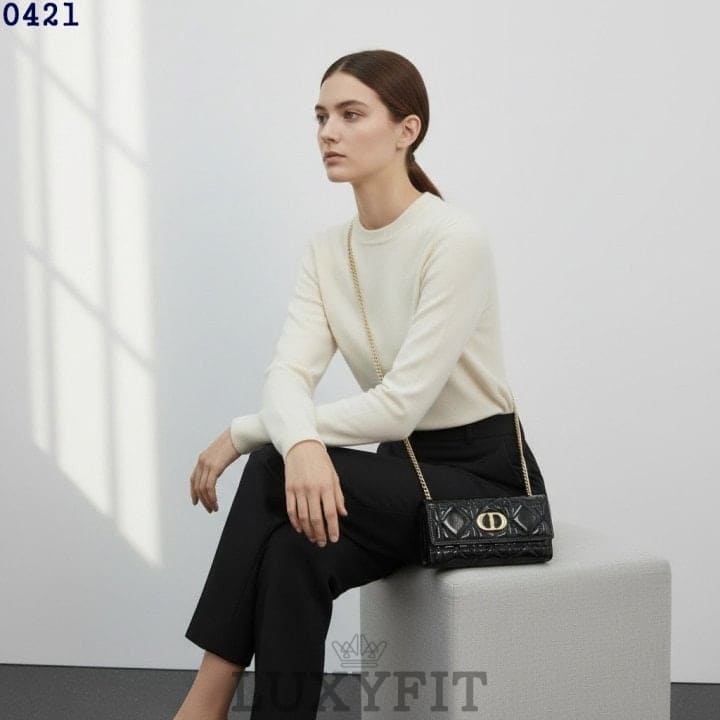 DO 디올 페이턴트 까나쥬 블랙 체인 장지갑