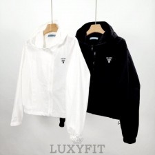 PD 프라다  후드 바람막이 점퍼