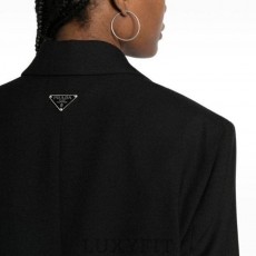 PD 프라다 백플레이트 블레이저