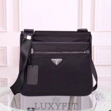PD 프라다 나일론 크로스 바디 백 (메신저)