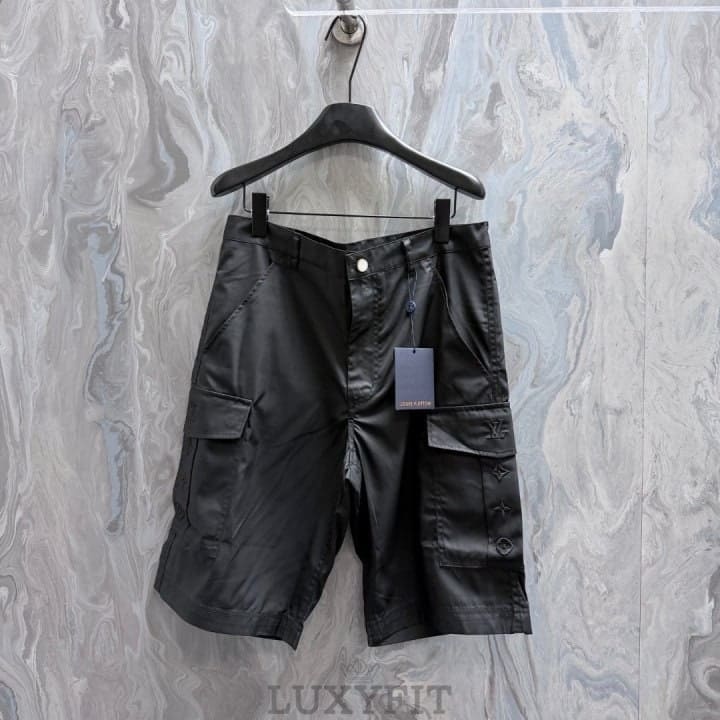 LV 루이비통 자수로고 카고 쇼츠