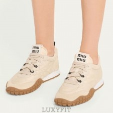 MU 미우미우 [여성] 타이어 스웨이드 스니커즈