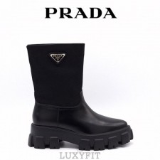 PD 프라다 여성 브러시드 가죽 부츠