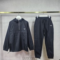 PD 프라다 아노락 스트링 후드 &조거 밴딩 팬츠 SET