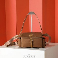 PD 프라다 리나일론 숄더크로스