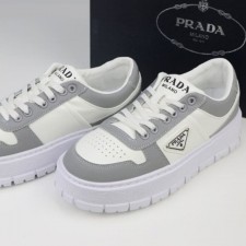 PD 프라다 다운타운 볼드 레더 스니커즈