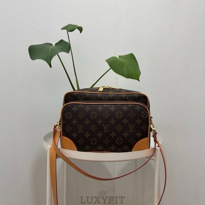 LV 루이비통 닐 숄더백