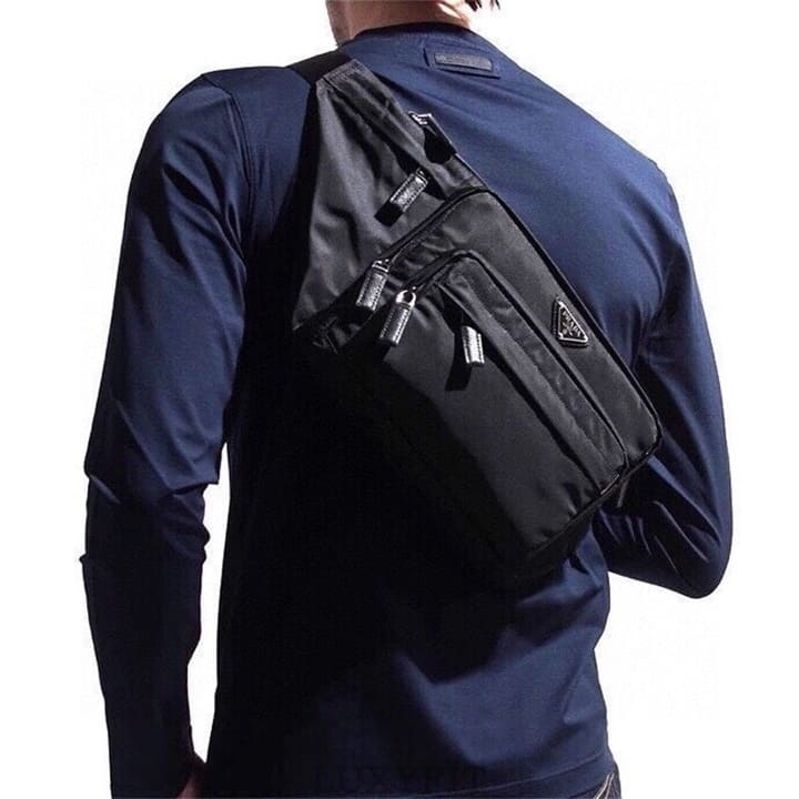 PD 프라다 리나일론 벨트백