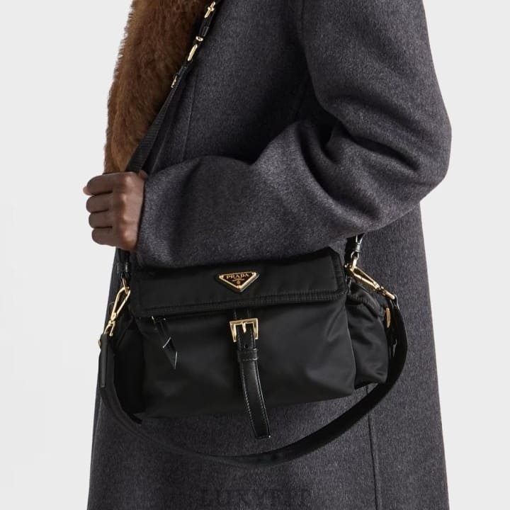 PD 프라다 익스플로러 리나일론 숄더백