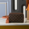 LV 루이비통 락커 돕 키트 파우치