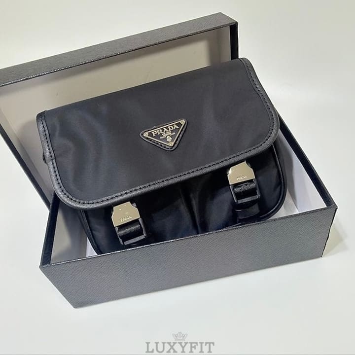 PD 프라다 리나일론 사피아노 래더 숄더백