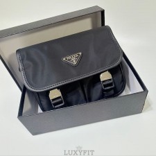 PD 프라다 리나일론 사피아노 래더 숄더백