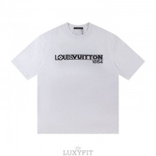 LV 루이비통 A 6433 1854 그래픽 로고 반팔