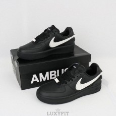 NK AB  나이키 X 엠부쉬 에어포스 로우1 스니커즈 로우탑 블랙