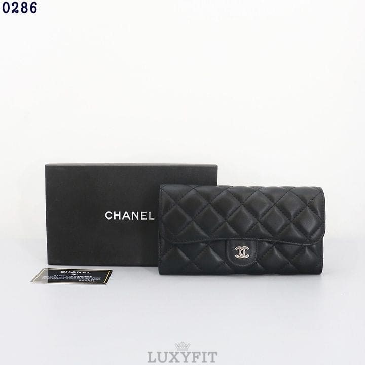 CN 샤넬 클래식 체인 지갑