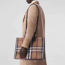 BB 버버리 체크 캔버스 토트백