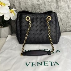 BT 보테가 베네타 스몰 파라슈트 체인 숄더 백