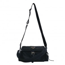 PD 프라다 익스플로어 미디엄 리나일론 블랙 숄더백