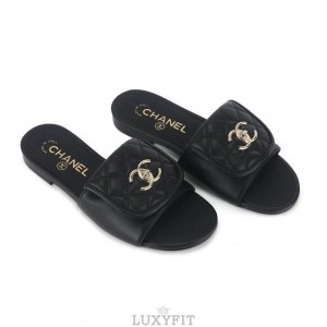 CN 샤넬 턴락 슬리퍼
