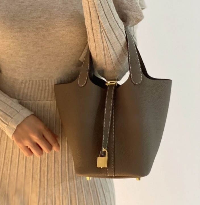 HM 에르메스 피코탄 18 토고 숄더백