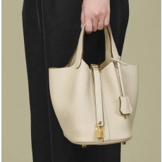 HM 에르메스 피코탄 18 토고 숄더백