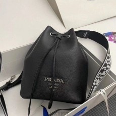 PD 프라다 다이노 스몰 핸드백