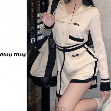 MU 미우미우 골지 브이 가디건 반바지 세트