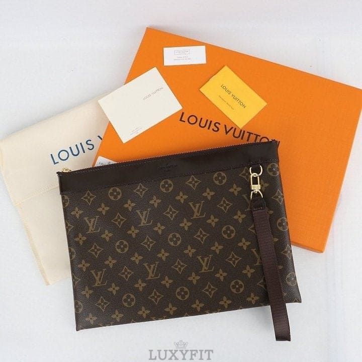 LV 루이비통 포쉐트 클러치