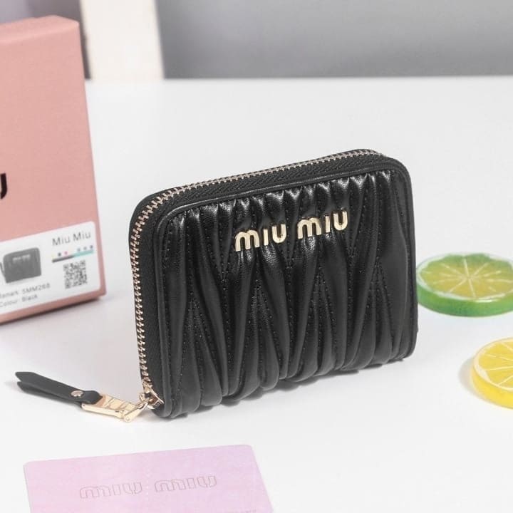 MU 미우미우 동전지갑