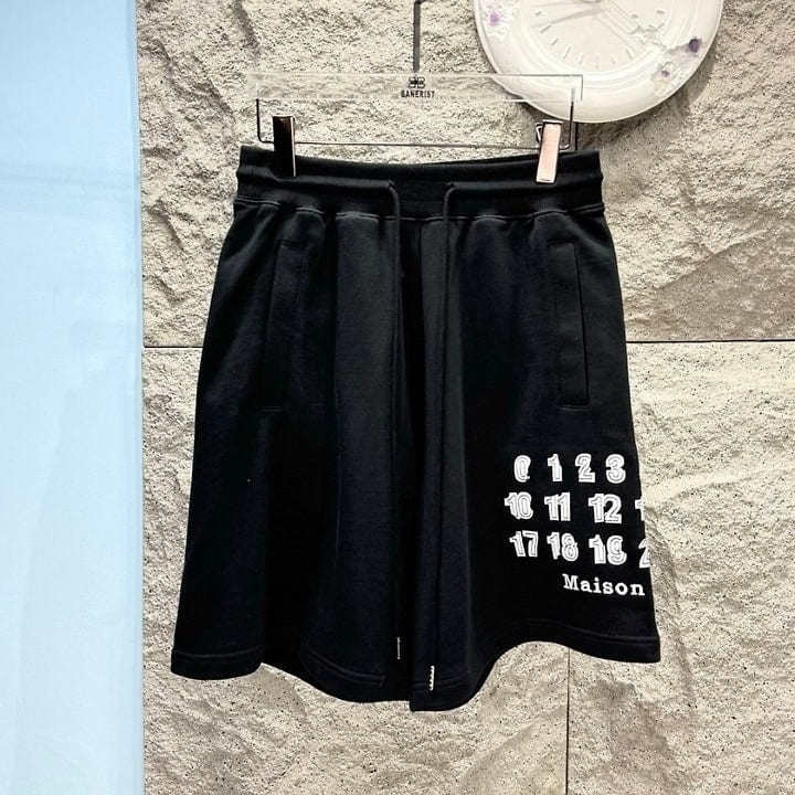 MG 메종 마르지엘라 레터링 자수패치 하프팬츠