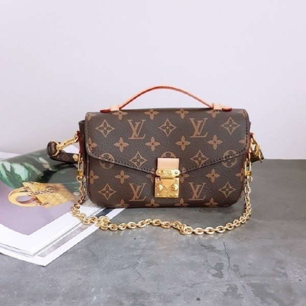 (국내) LV 루이비통 포쉐트메티스 이스트웨스트