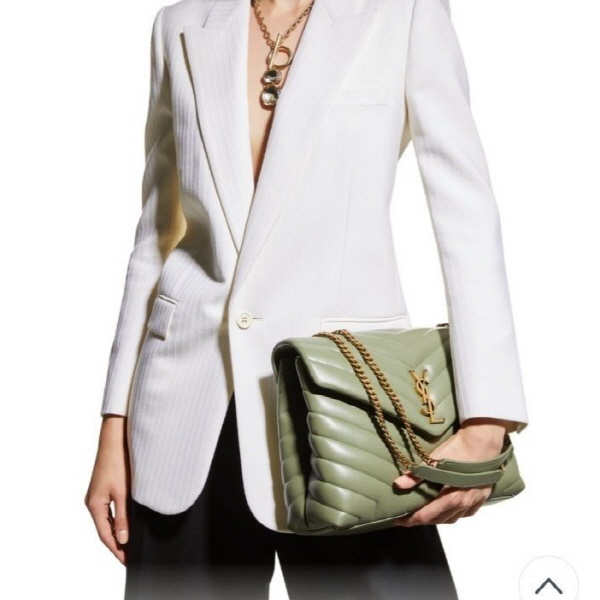 (국내) YS 생 로랑 킬팅 가죽 소재 LOULOU 루루 미디엄 체인 숄더백